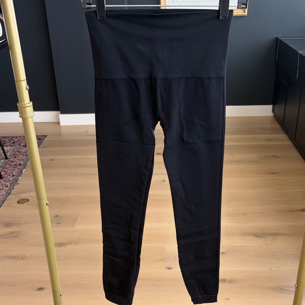 SPANX Look At Me Now High-Waist Black Seamless Leggings Medium